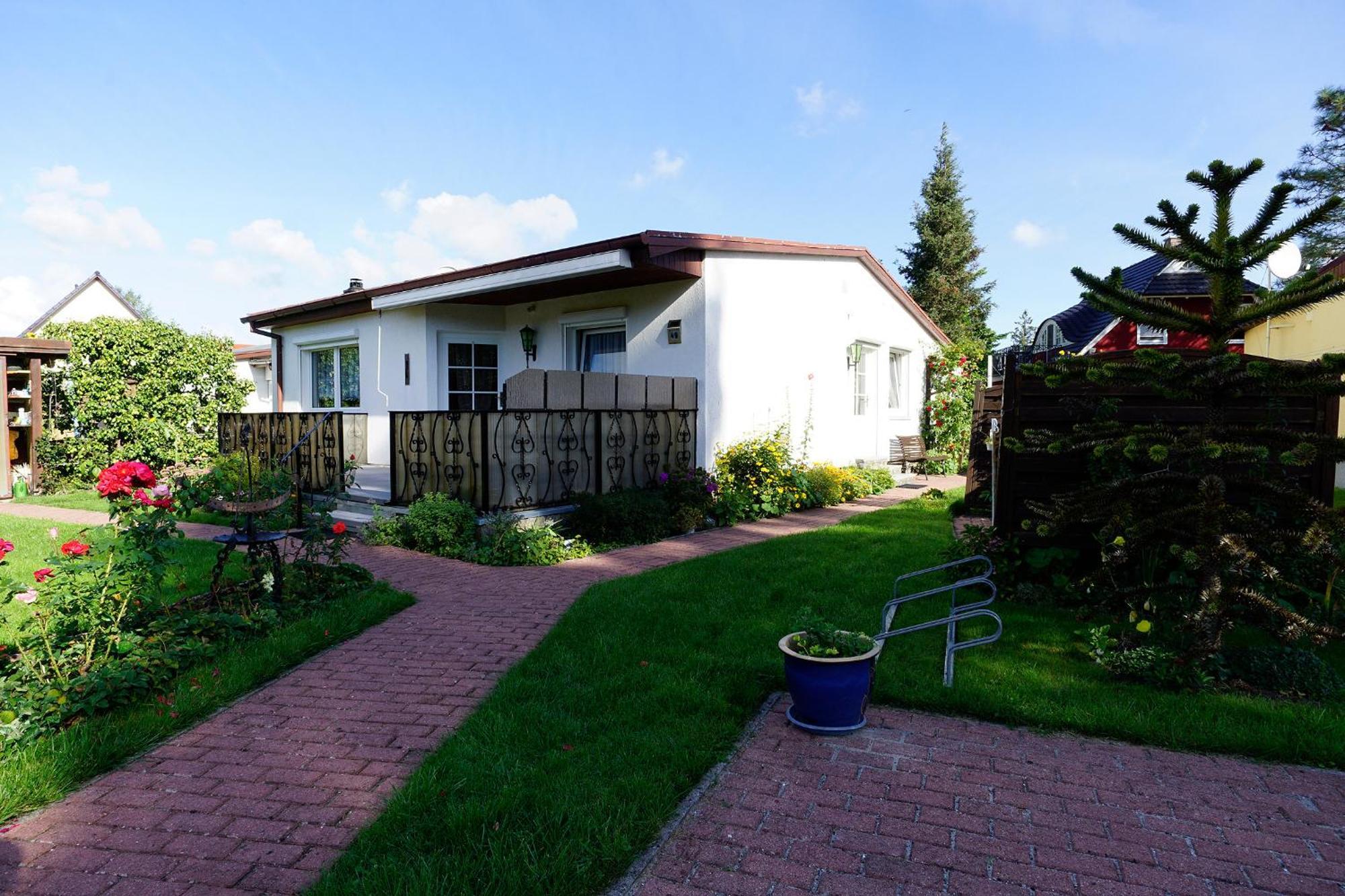 Ferienwohnung Landt, Erika Ostseeheilbad Ostseeheilbad Zingst Exterior foto